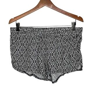 UO urban outfitters Staring at stars black white diamond pattern shorts Sz L